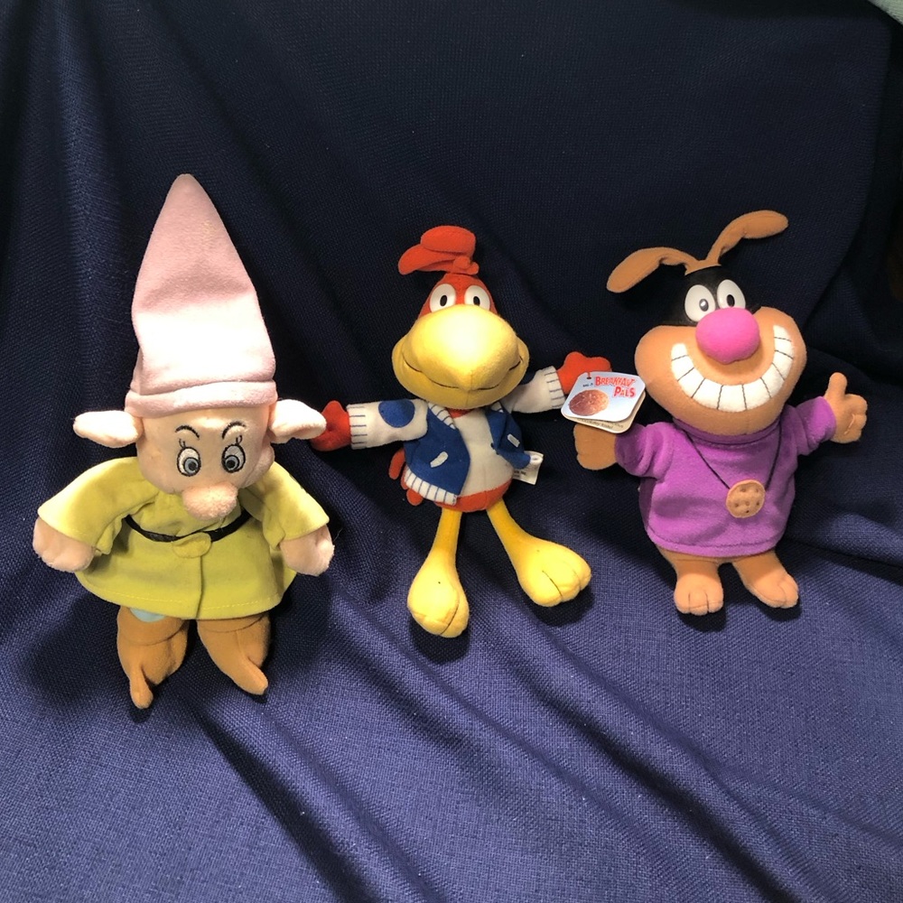 1 Disney DOPEY plush & 2 General Mills BREAKFAST PALS